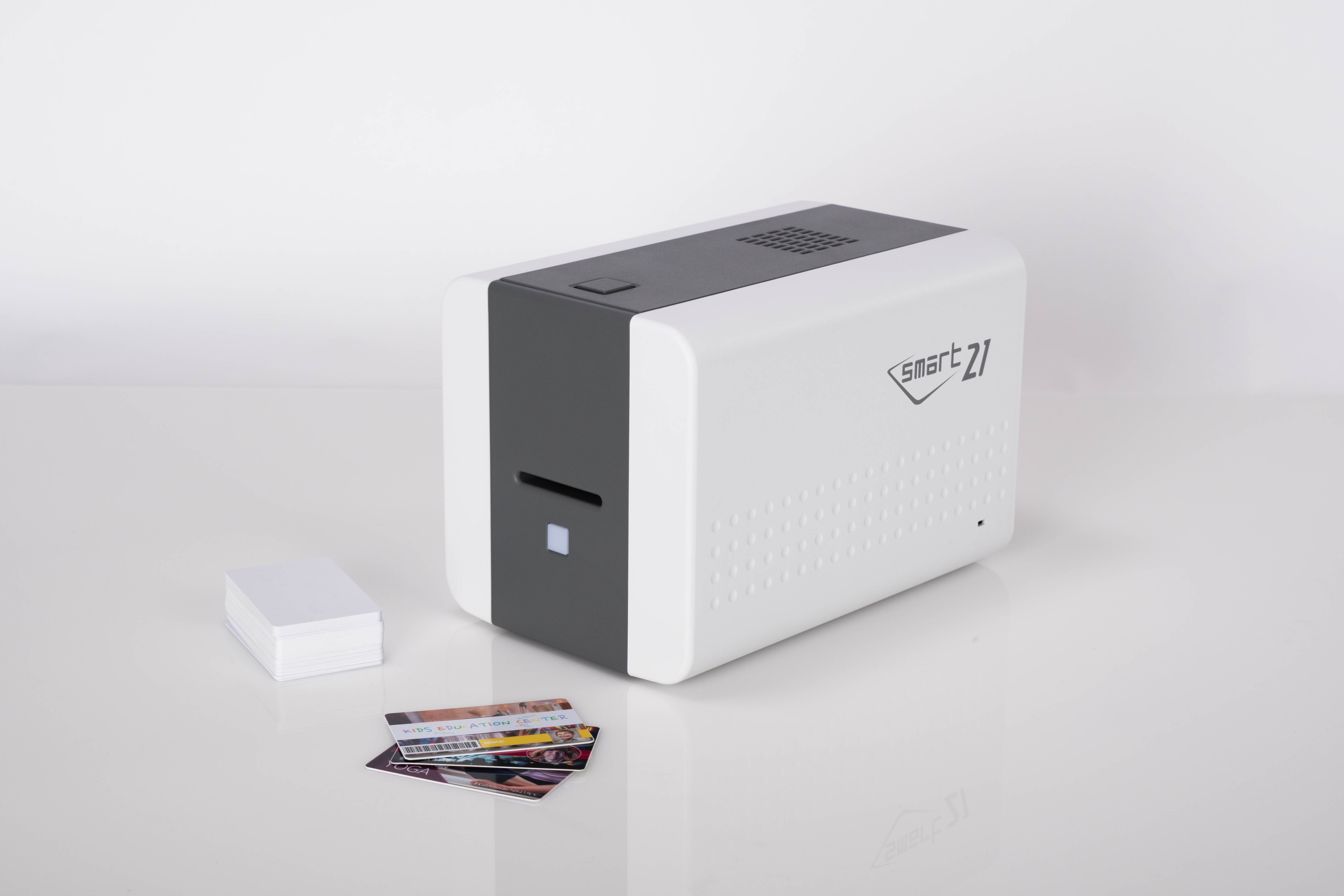 IDP Smart 21S printer with printed and blank cards